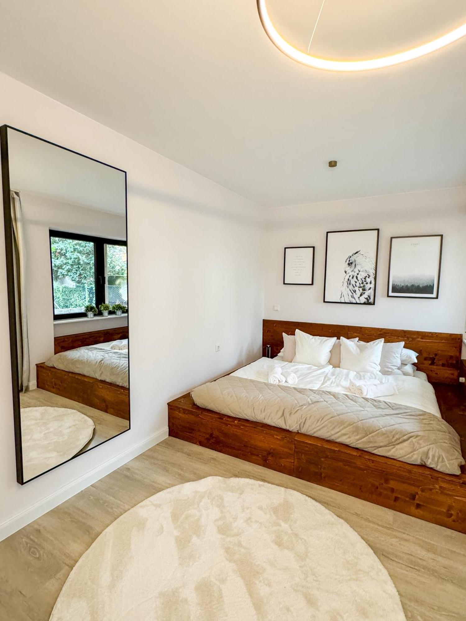 Leonardo Wuerzburg I Freistehende Badwanne Appartement Buitenkant foto