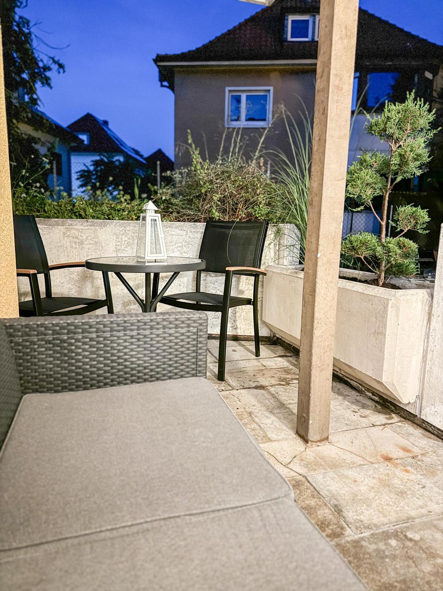 Leonardo Wuerzburg I Freistehende Badwanne Appartement Buitenkant foto